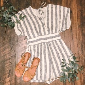 American Eagle Kimono Sleeve Romper